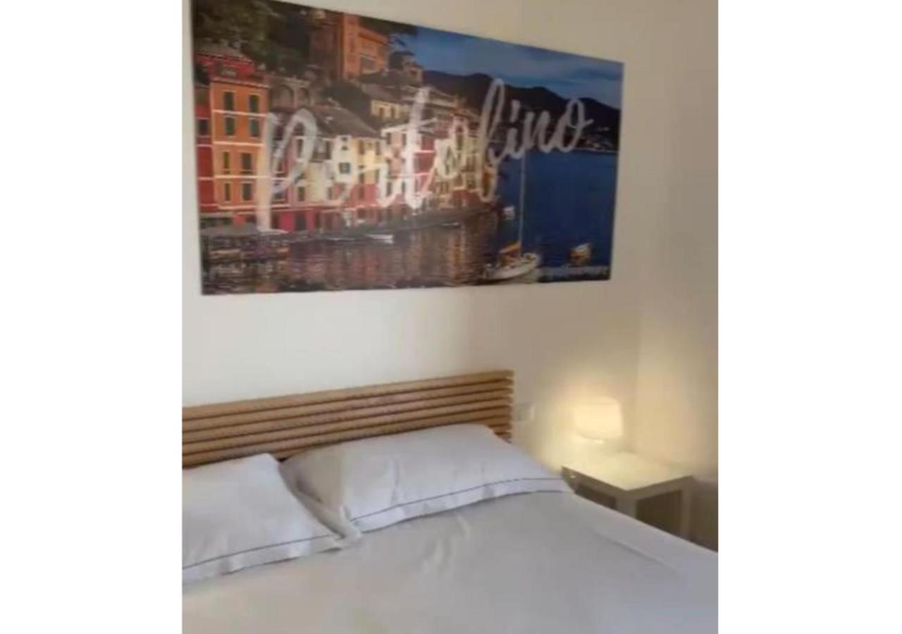 Comodissimo Gaslini E Mare Genua Exterior foto